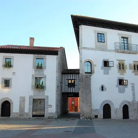 2 Con Piscina Apartment Posada De Llanes